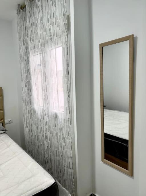 Rockside Residences Suites La Linea N1 La Línea de la Concepción Екстериор снимка