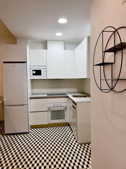 Rockside Residences Suites La Linea N1 La Línea de la Concepción Екстериор снимка