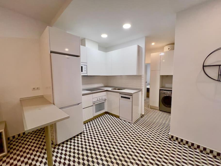 Rockside Residences Suites La Linea N1 La Línea de la Concepción Екстериор снимка